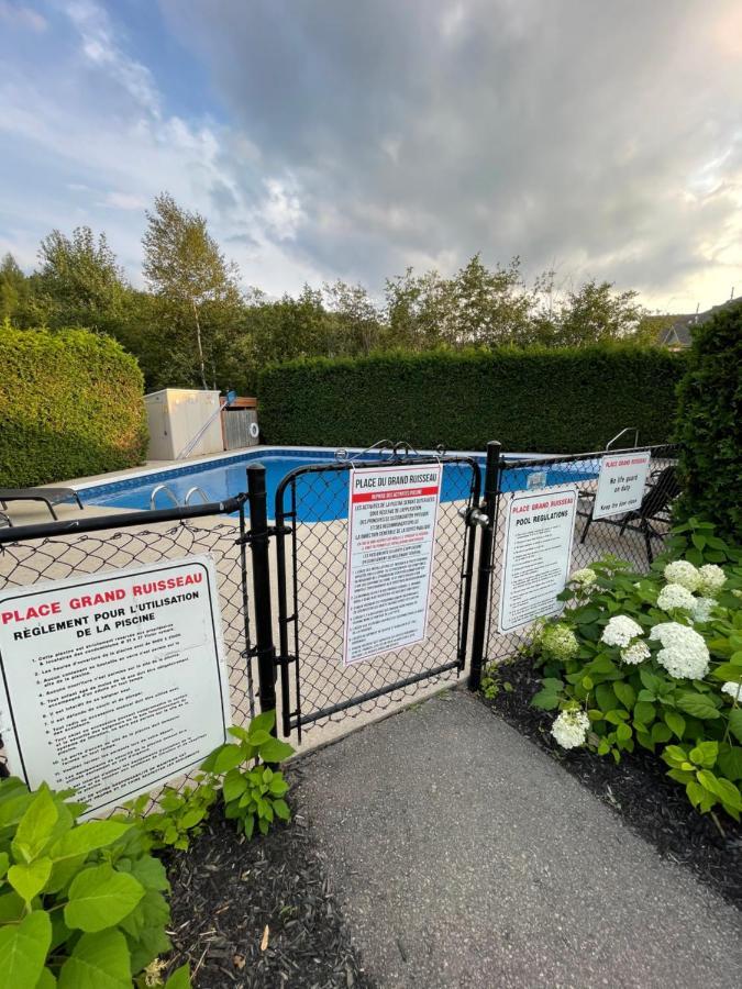 Dida Leilighet Saint-Sauveur-des-Monts Eksteriør bilde